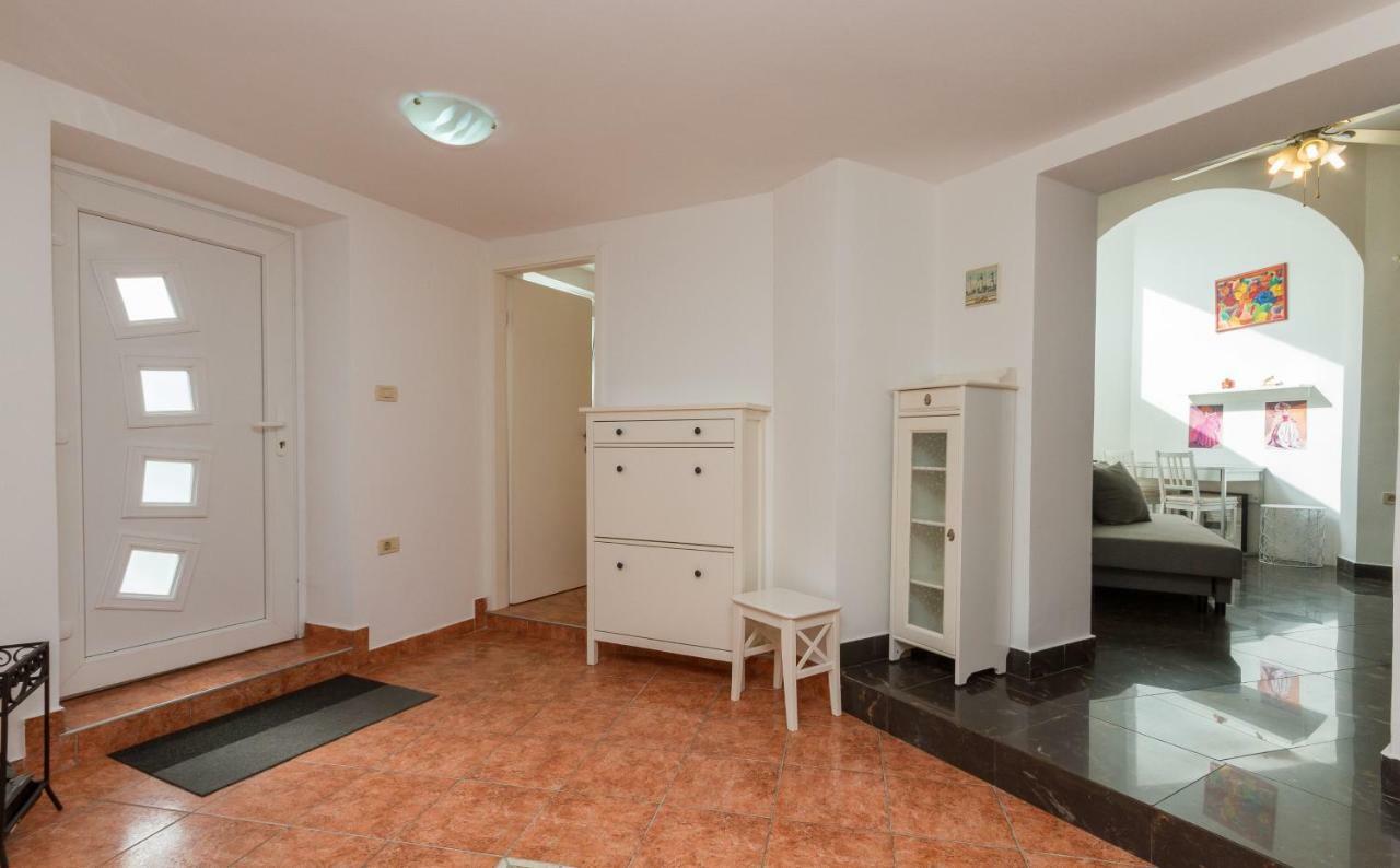 Philosophy Apartment Порторож Экстерьер фото